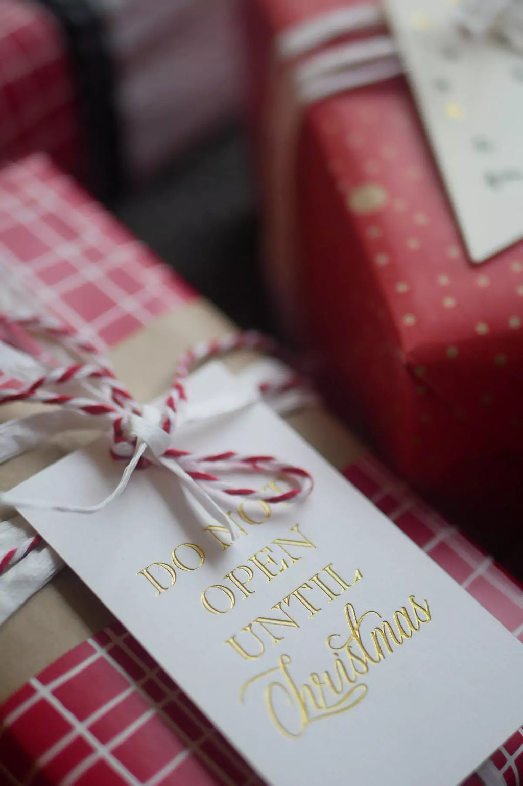 Don't Open Til Xmas Tag